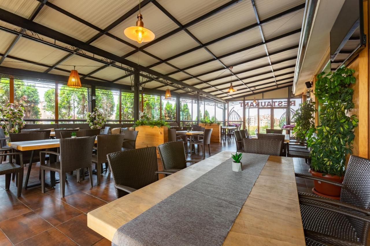 Hotel Julia Свети-Влас Экстерьер фото